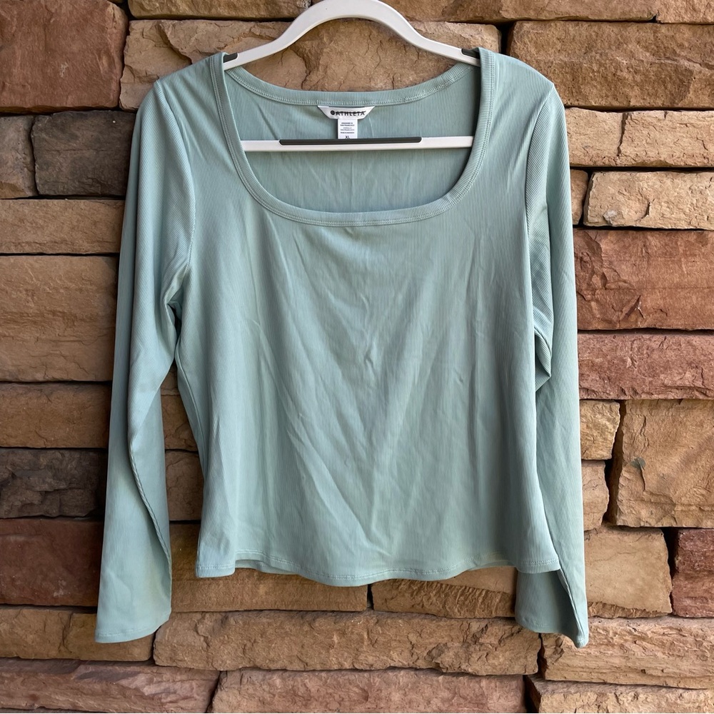 Athleta pale blue ribbed long sleeve top Women XL New